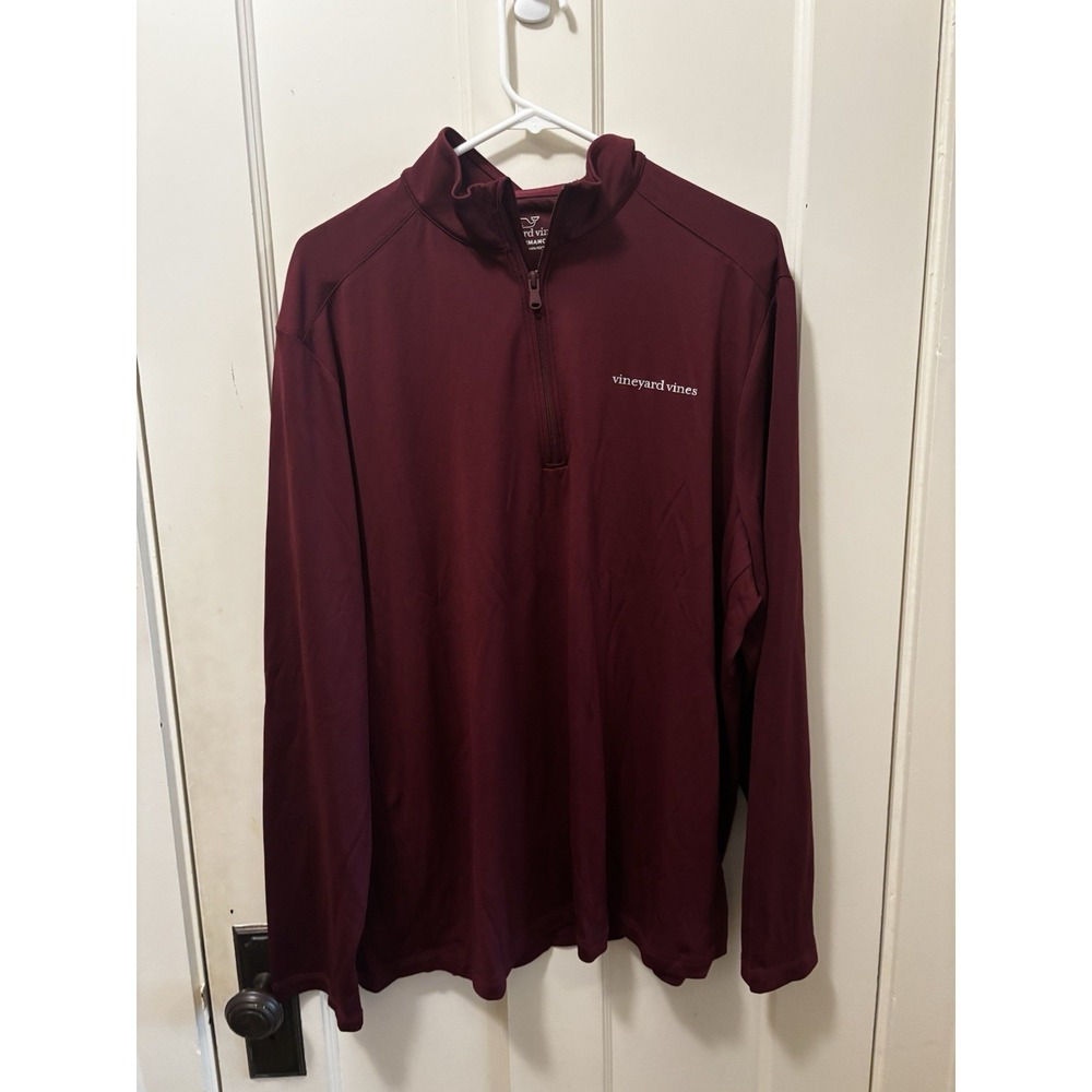 Vineyard Vines Men's Performance  Quarter Zip Pullover Size XL Red